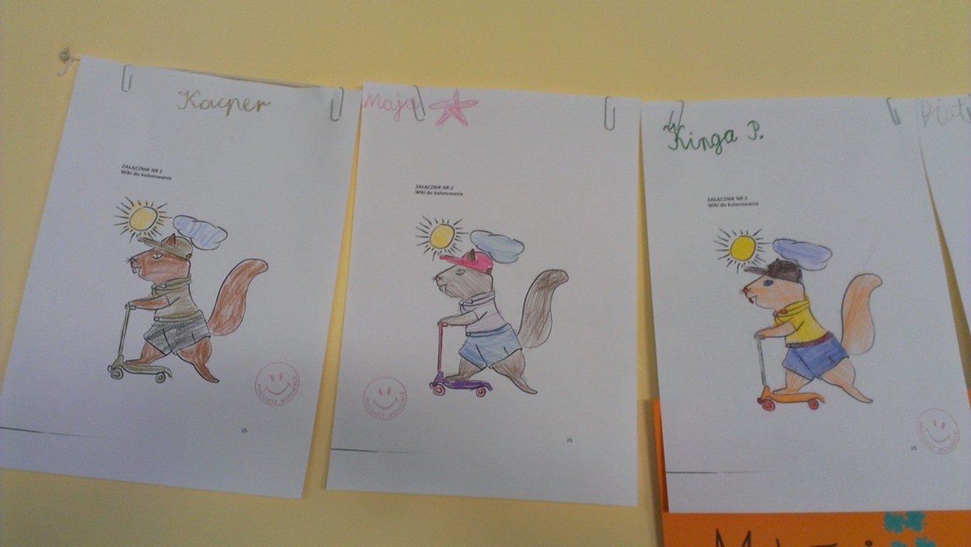 Prace indywidualne uczniów "Wiewióreczka Wiki" - towarzyszka spotkań.